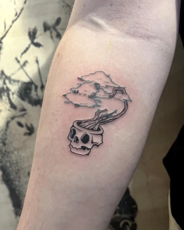 Bonsái creciendo de una calavera, tatuaje de línea